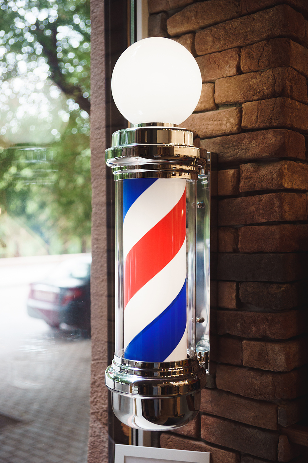 Tais & Katalin. Photograph in Bulgaria Katerina Zubkova