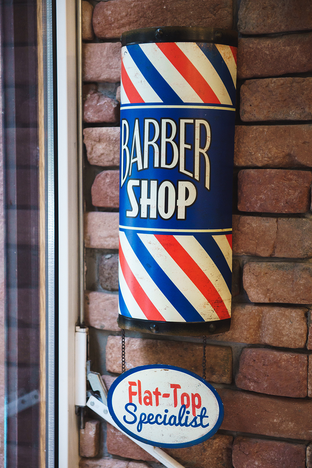 Tais & Katalin. Photograph in Bulgaria Katerina Zubkova