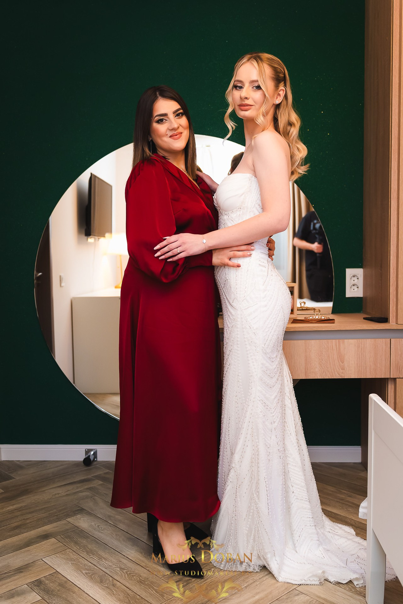 Iulia & Joszeph — preparing & details. Marius Doban