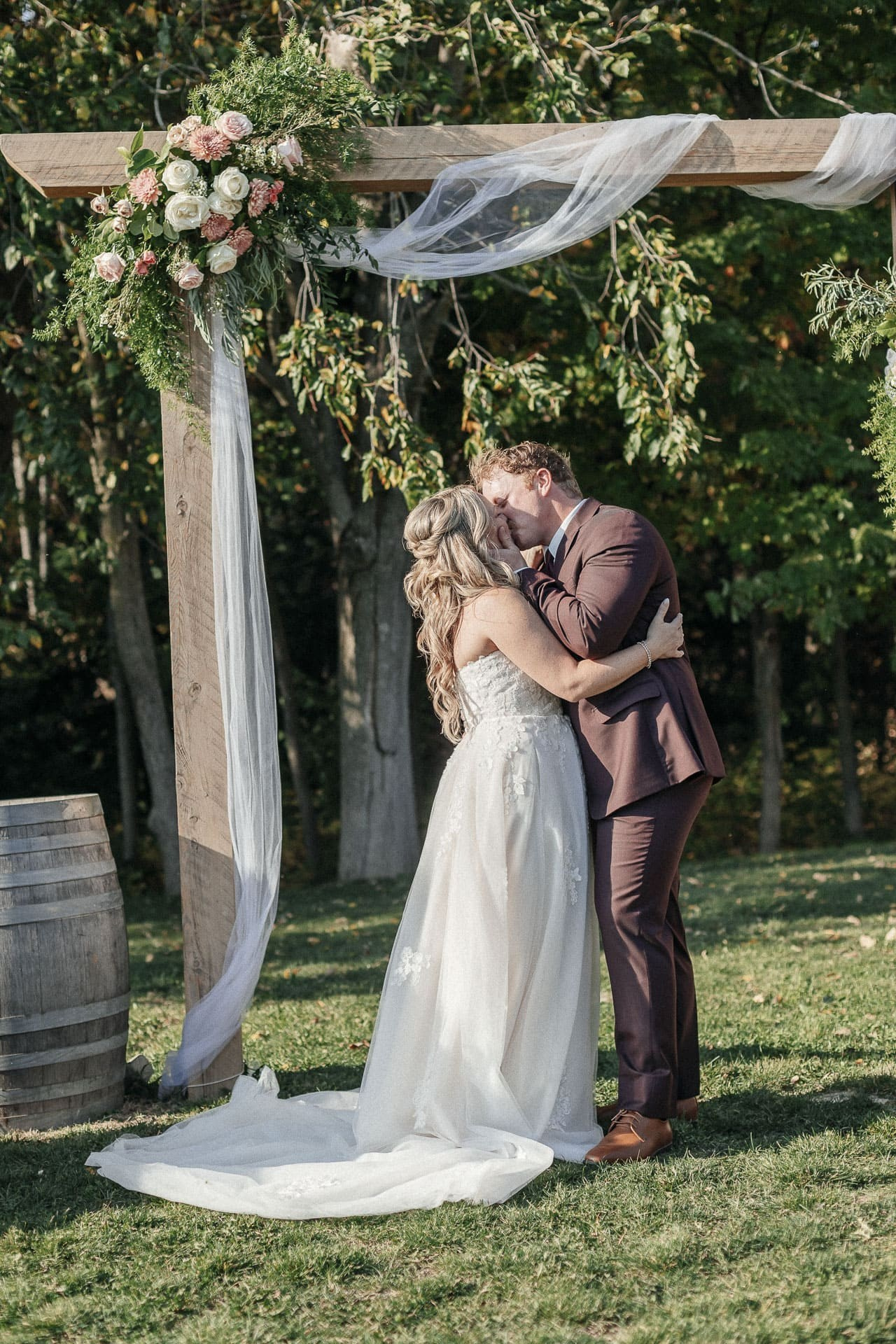 Hannah & Nikita’s Candid Wedding Photos | Documentary-Style Wedding Photography | Toronto, GTA, Vaughan, Mississauga. Storytellers Films — Candid Wedding Videographer & Photographer in Toronto, Ontario and beyond