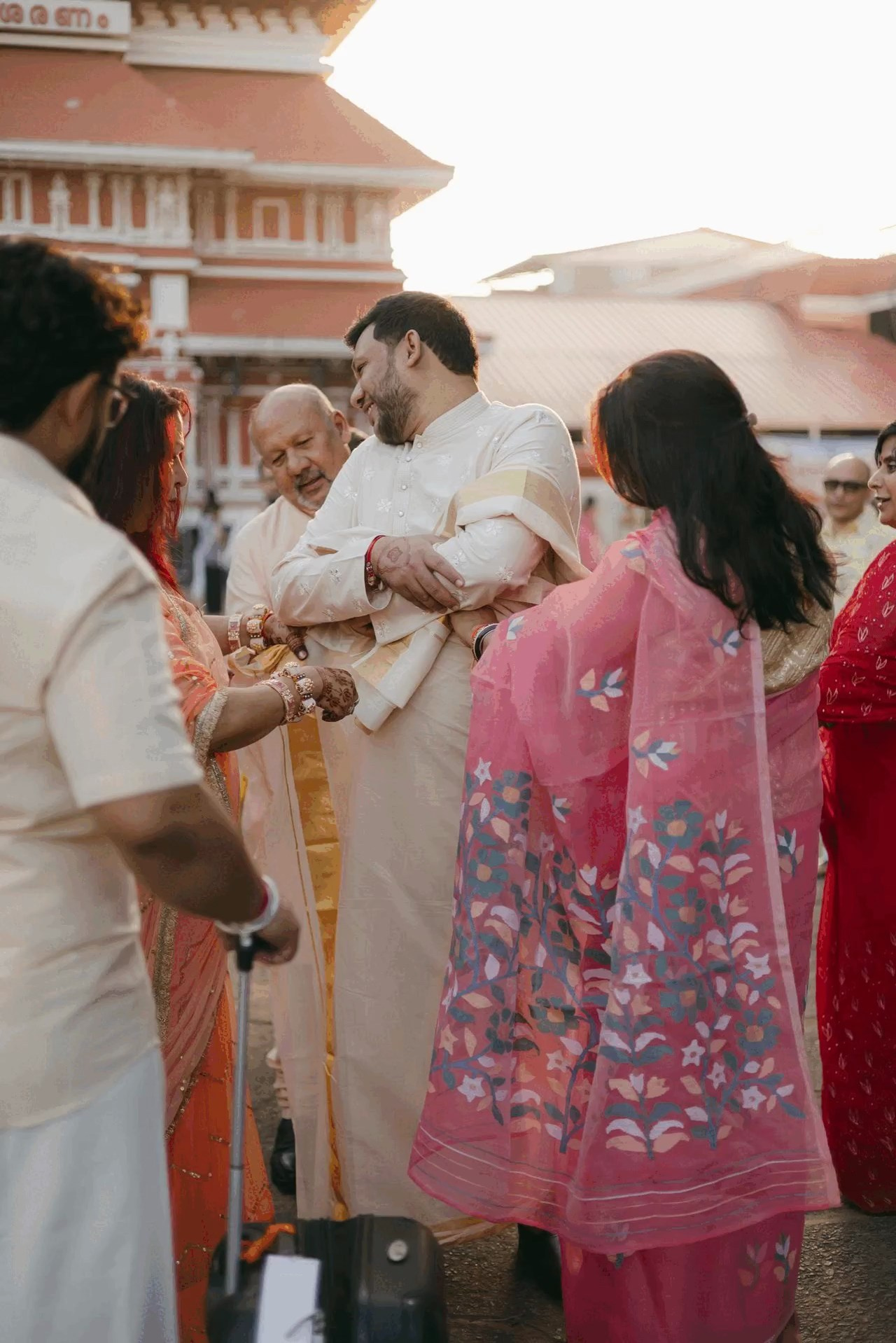 Wedding & Editorial Photographer | Anandshivadas