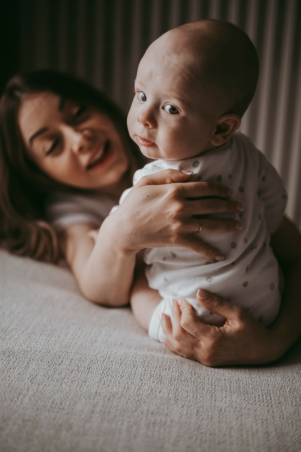Dusan, Tanja i Luka / porodicno fotografisanje kod kuce. Deciji i porodicni fotograf u Beogradu Oksana Skendzic