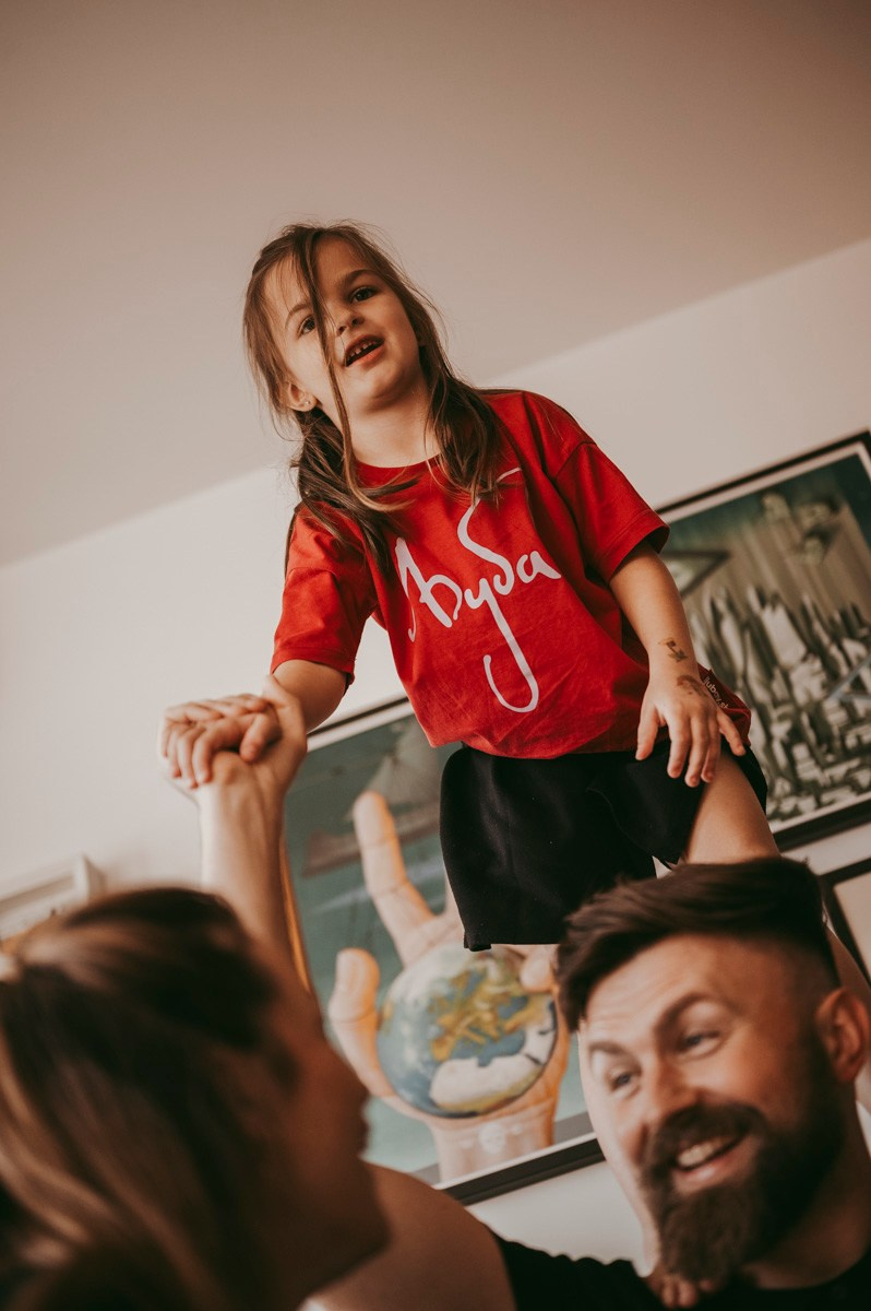 Dobro dosao, Jakove / porodicno fotografisanje kod kuce. Deciji i porodicni fotograf u Beogradu Oksana Skendzic