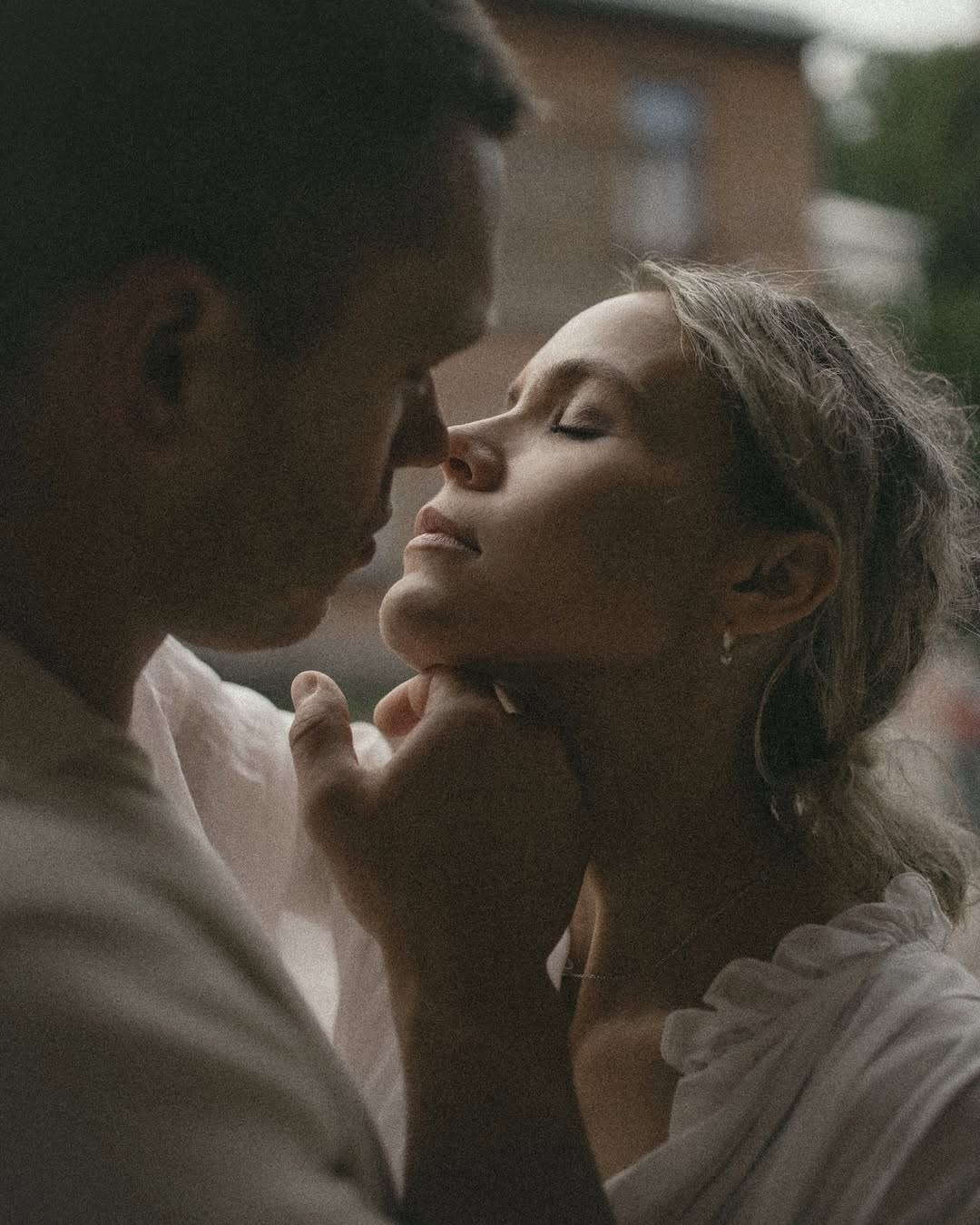 Lost in Love in Riga. Wedding and Portrait Photographer Evie Moon