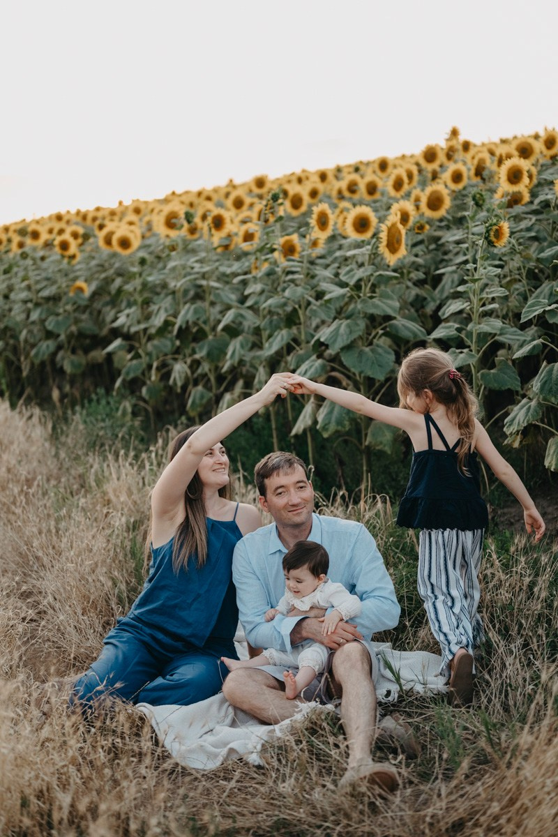 Jelena Milos Dunja i Mila / porodicno fotografisanje. Deciji i porodicni fotograf u Beogradu Oksana Skendzic