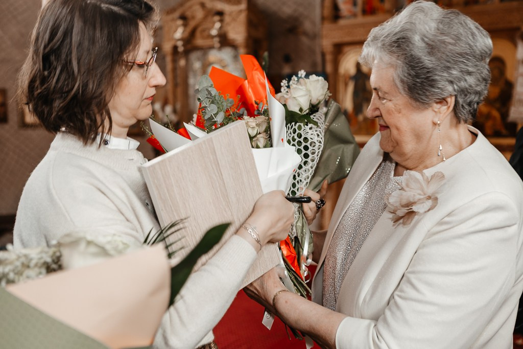 Nuntă de aur. FotoACTIV.ro - Imaginea ta contează