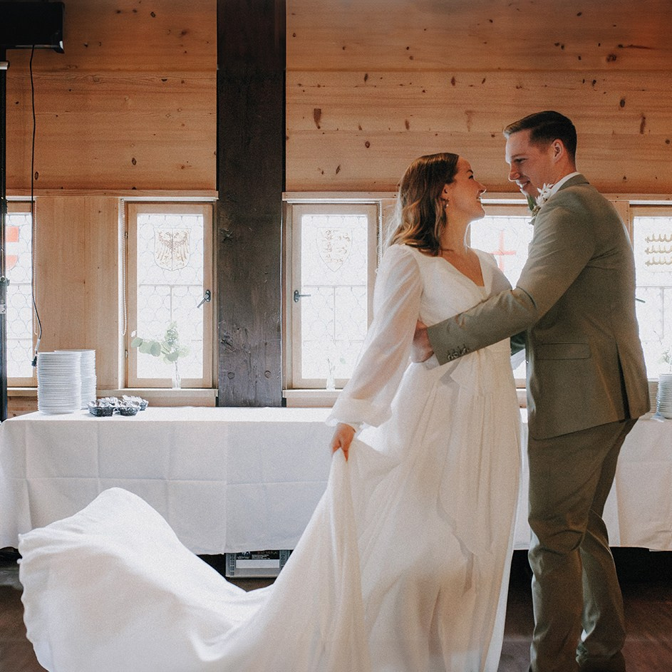 Joelle & Marius. GoldenHourStory