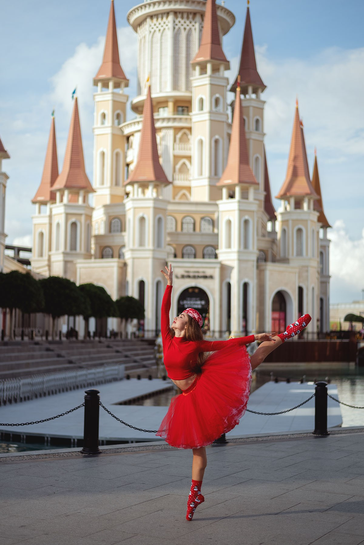 Съемка у сказочного замка в Белеке. Фотограф Анталия, Кемер, Белек, Сиде Дарья Кая