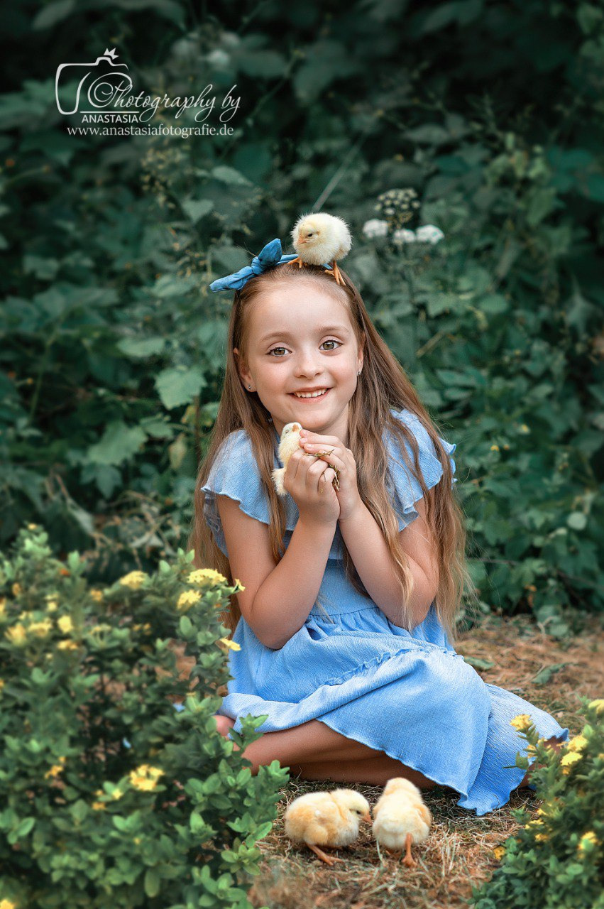 Küken und Kinder. Newbornfotograf Kinderfotograf Ulm Familienfotograf Anastasia Neu-Ulm