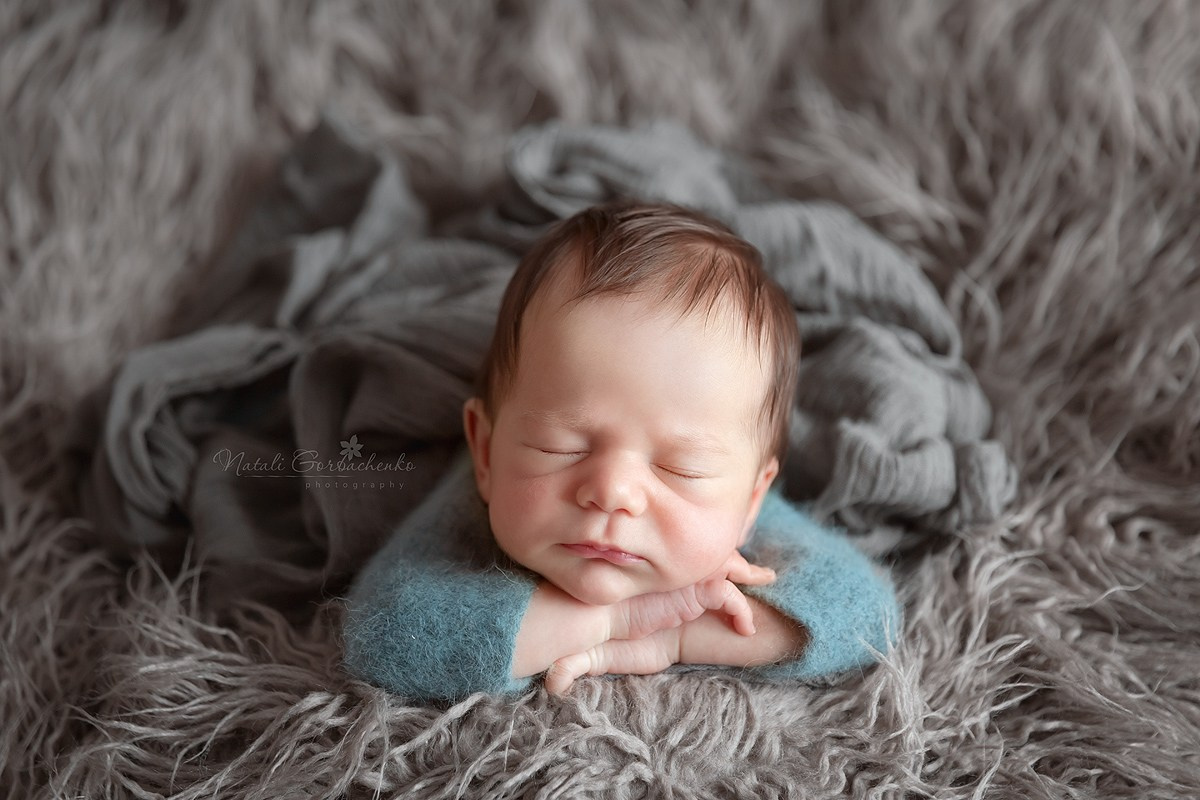 Новонароджені малюки. Дитячий, сімейний, а також newborn фотограф і викладач у Києві Наталія