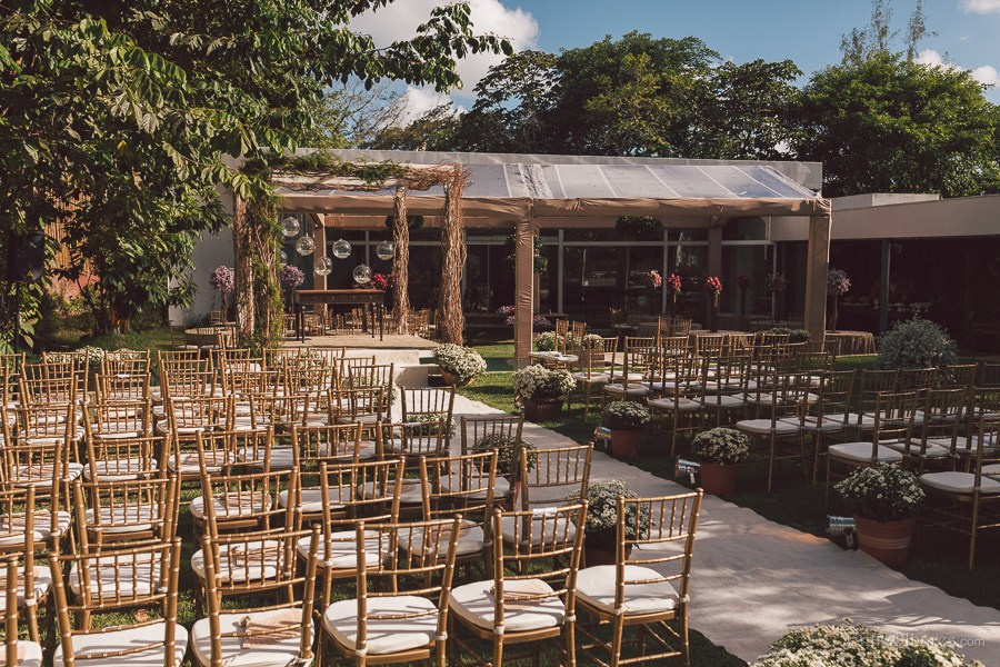 Casamento de Márcia e Marcos na Casa de Chá em Aldeia Pernambuco. Casamento ao ar livre. EntreOlhares Fotografia e Filmagem de Casamentos em Recife/PE e João Pessoa/PB — Momentos únicos eternizados com sensibilidade