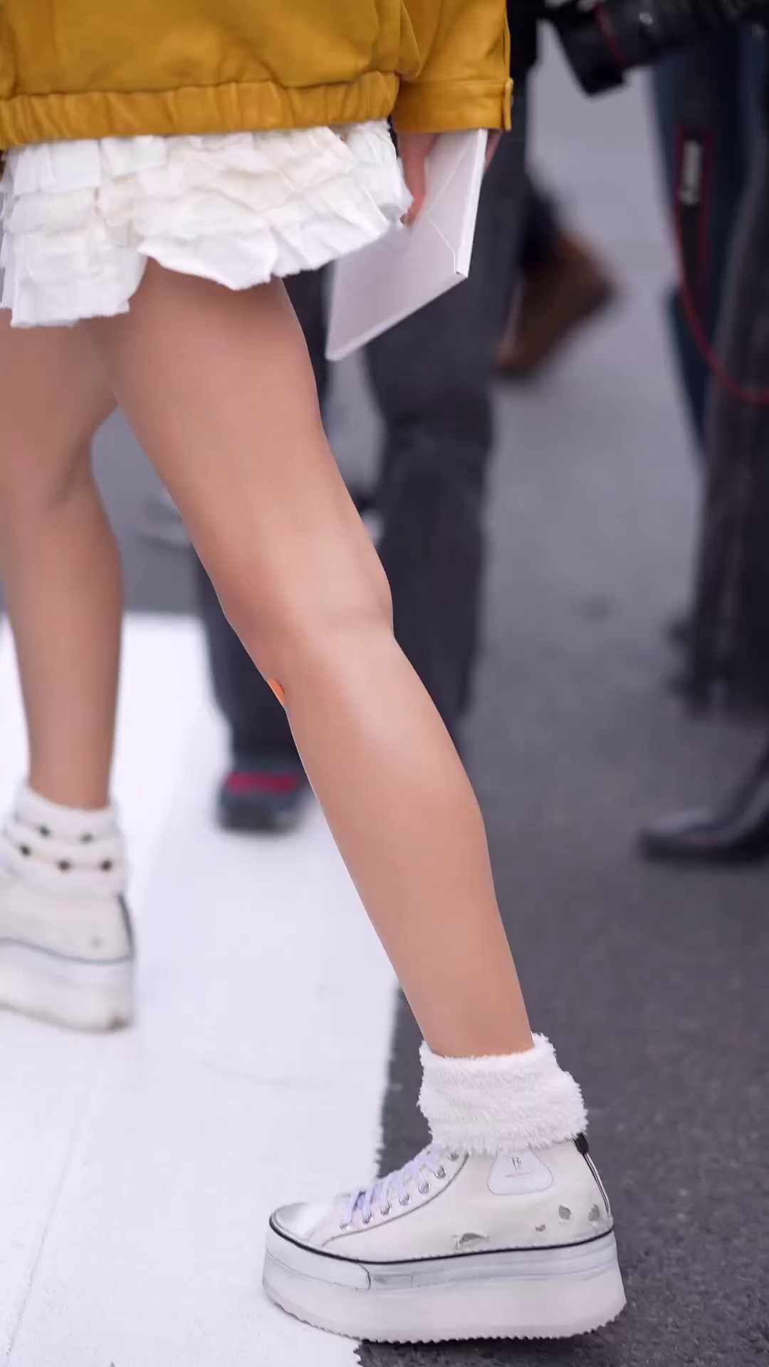 Kseniya Shipilova. Julia Di |Fashion streetstyle photographer|videomaker in Milan & Paris