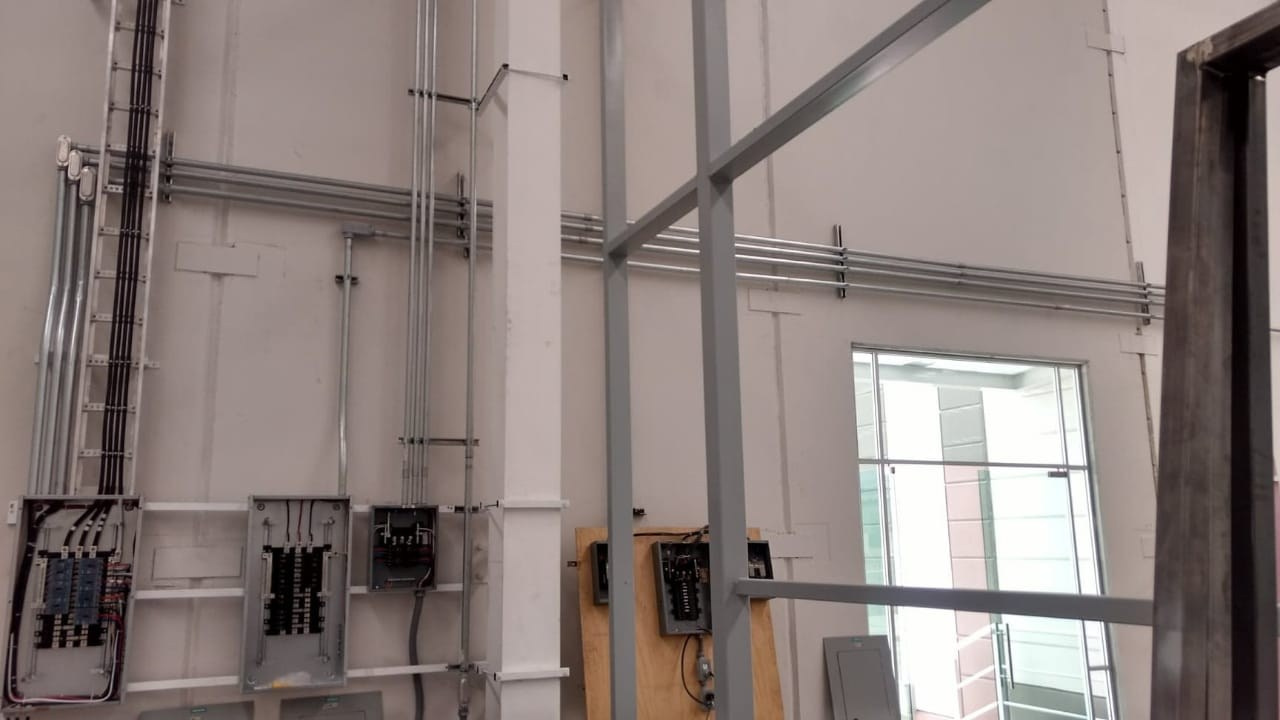 Instalación eléctrica Industrial. Grupo DECOCO
