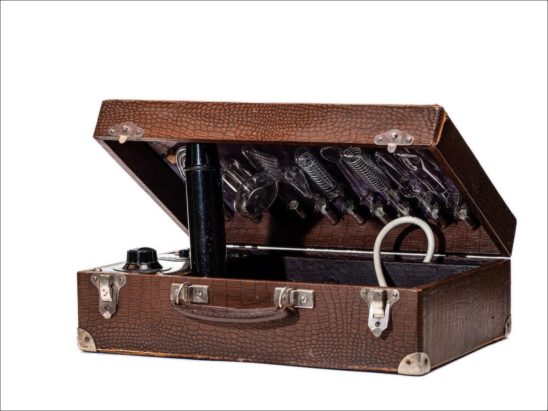 Old instruments for cosmetology