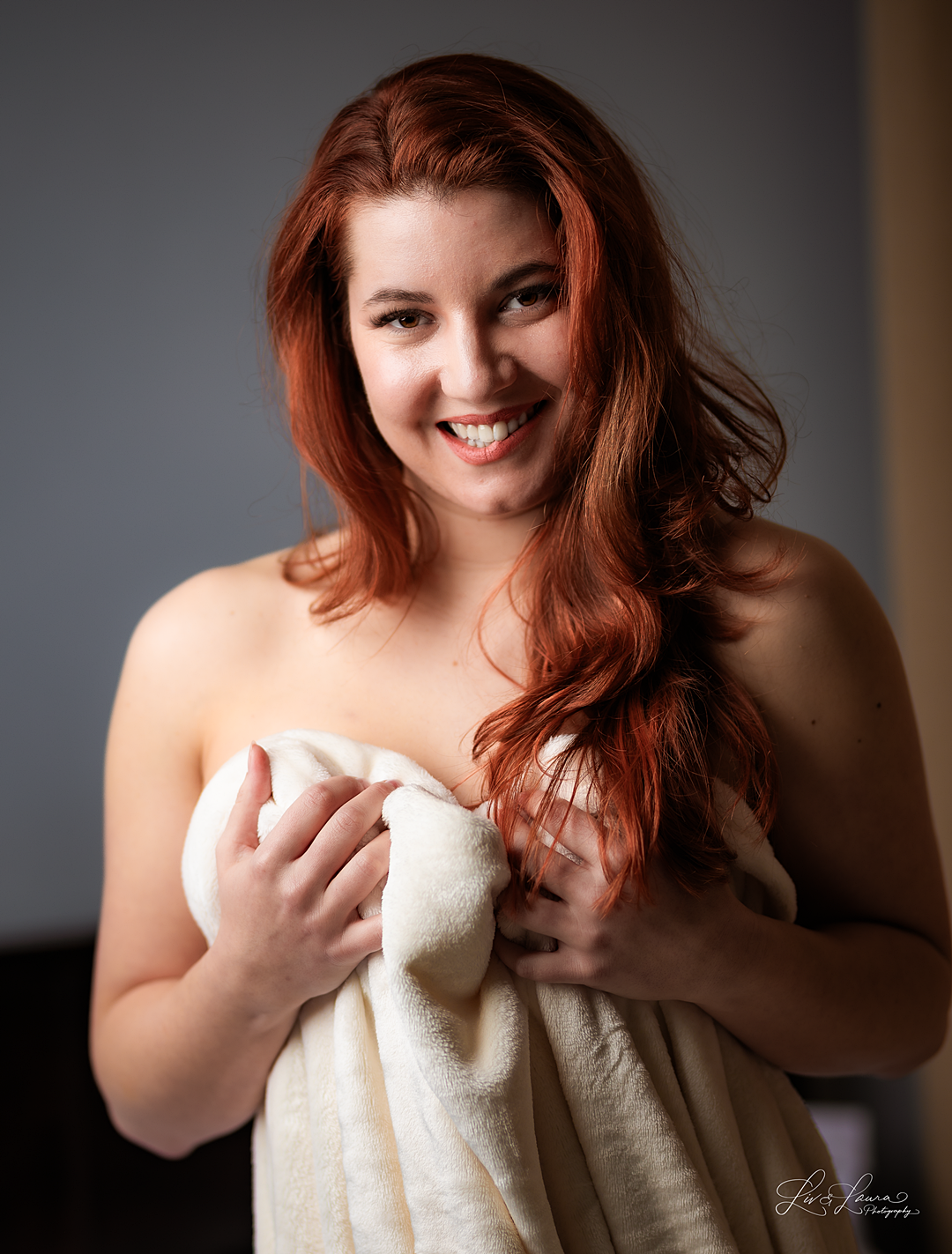 Elegance. Wedding and boudoir photography by Liv and Laura