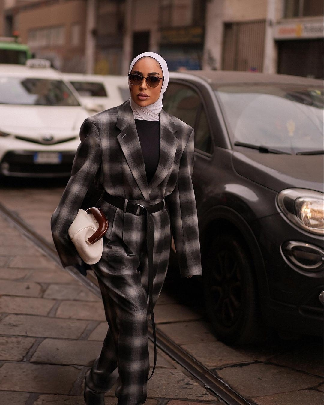 Just Fatema. Julia Di |Fashion streetstyle photographer|videomaker in Milan & Paris