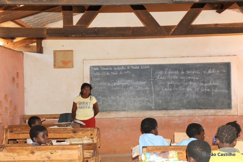 Photos of volunteer work in Mozambique. Simbahalu