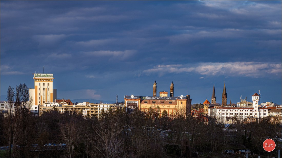 Vue de la ville un peu d'en haut. Photographe à Strasbourg | Portraits, Studio, Enfants, Événements