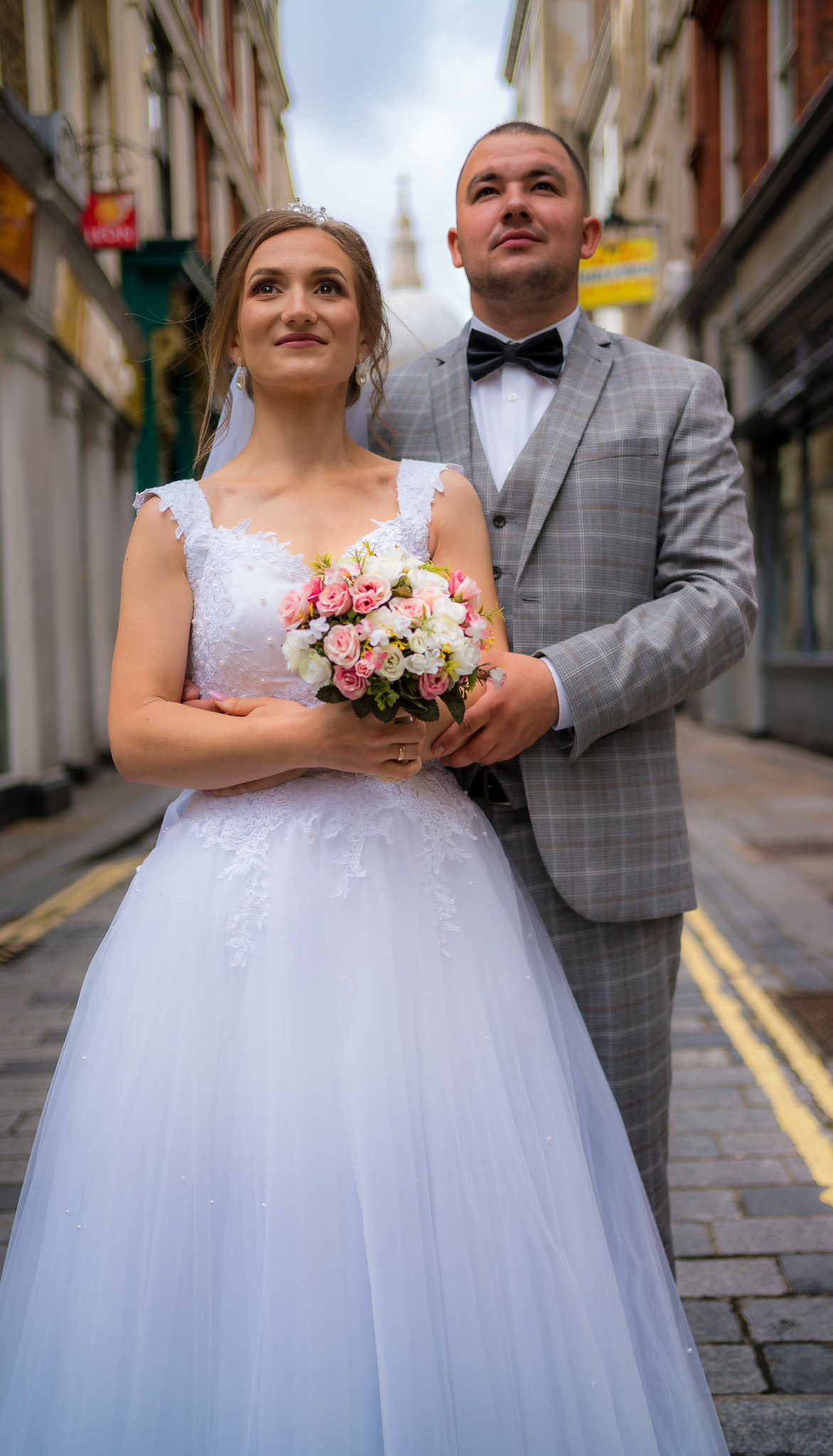 Book a wedding photographer and videographer in London. Wedding photographer in United Kingdom
