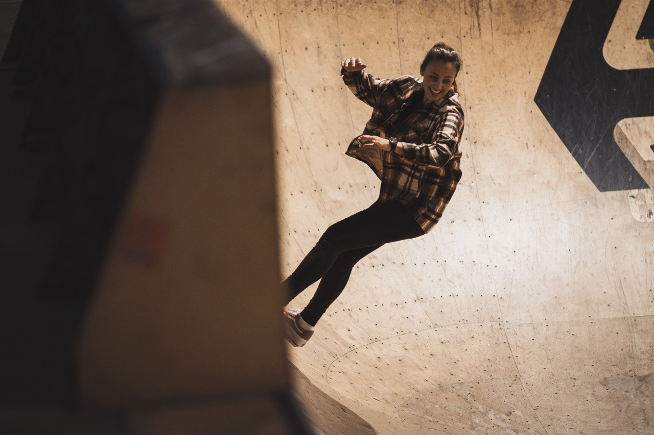 SKATE. Dana Lišková — Empatická fotografka | Introspektivní umělkyně | Neurodivergentní koučka| Zakladatelka Artepy.cz