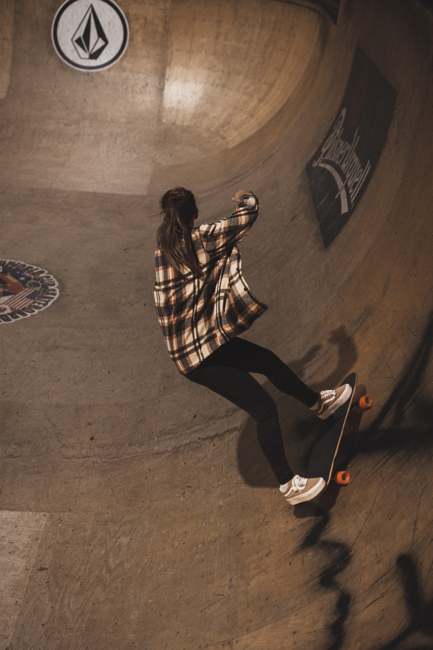 SKATE. Dana Lišková — Empatická fotografka | Introspektivní umělkyně | Neurodivergentní koučka| Zakladatelka Artepy.cz