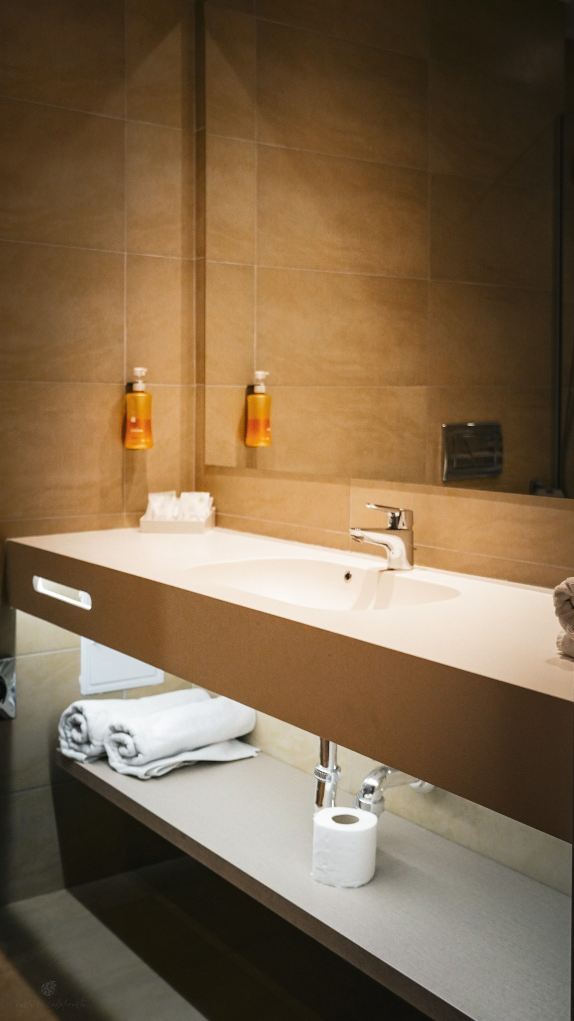 Bacolux Koralyo. Creste si calatoreste