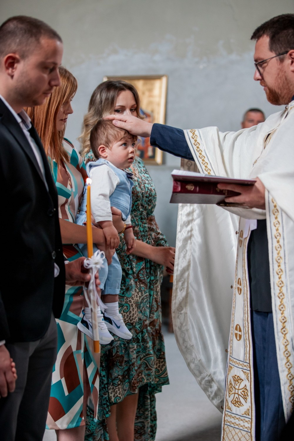 FOTOGRAFISANJE KRŠTENJA. Fotografi iz Backog Petrovca David i Andrea Stojanovic