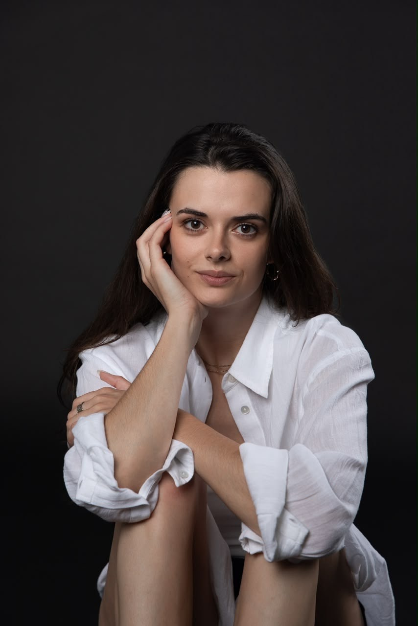 Clara. Photographer in Dubai