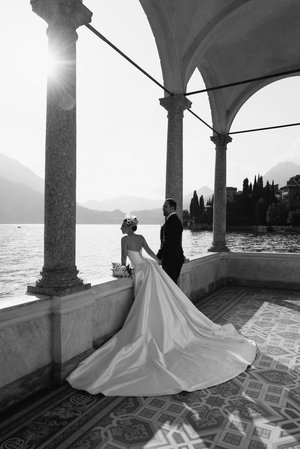Elopement photoshoot at Villa Monastero' June 24. Lake Como Wedding Photographer | Elegant & Timeless Photography in Italy