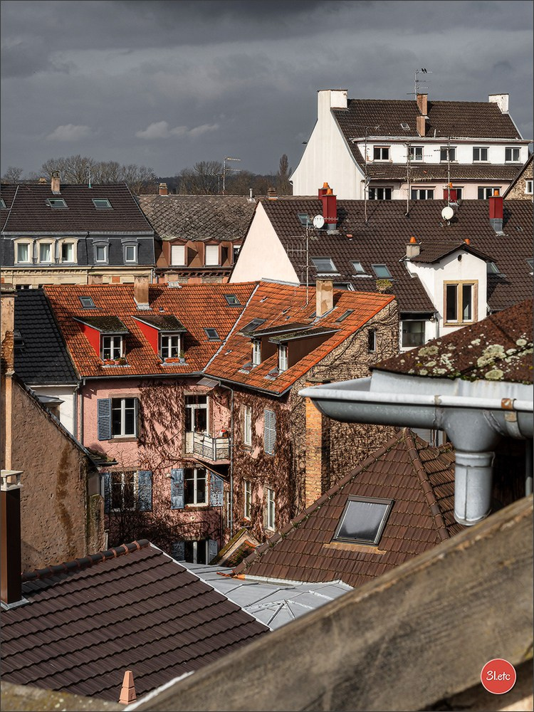 Strasbourg. Urbanisme. Entrelacement de fils, trains, bâtiments, voitu. Photographe à Strasbourg | Portraits, Studio, Enfants, Événements