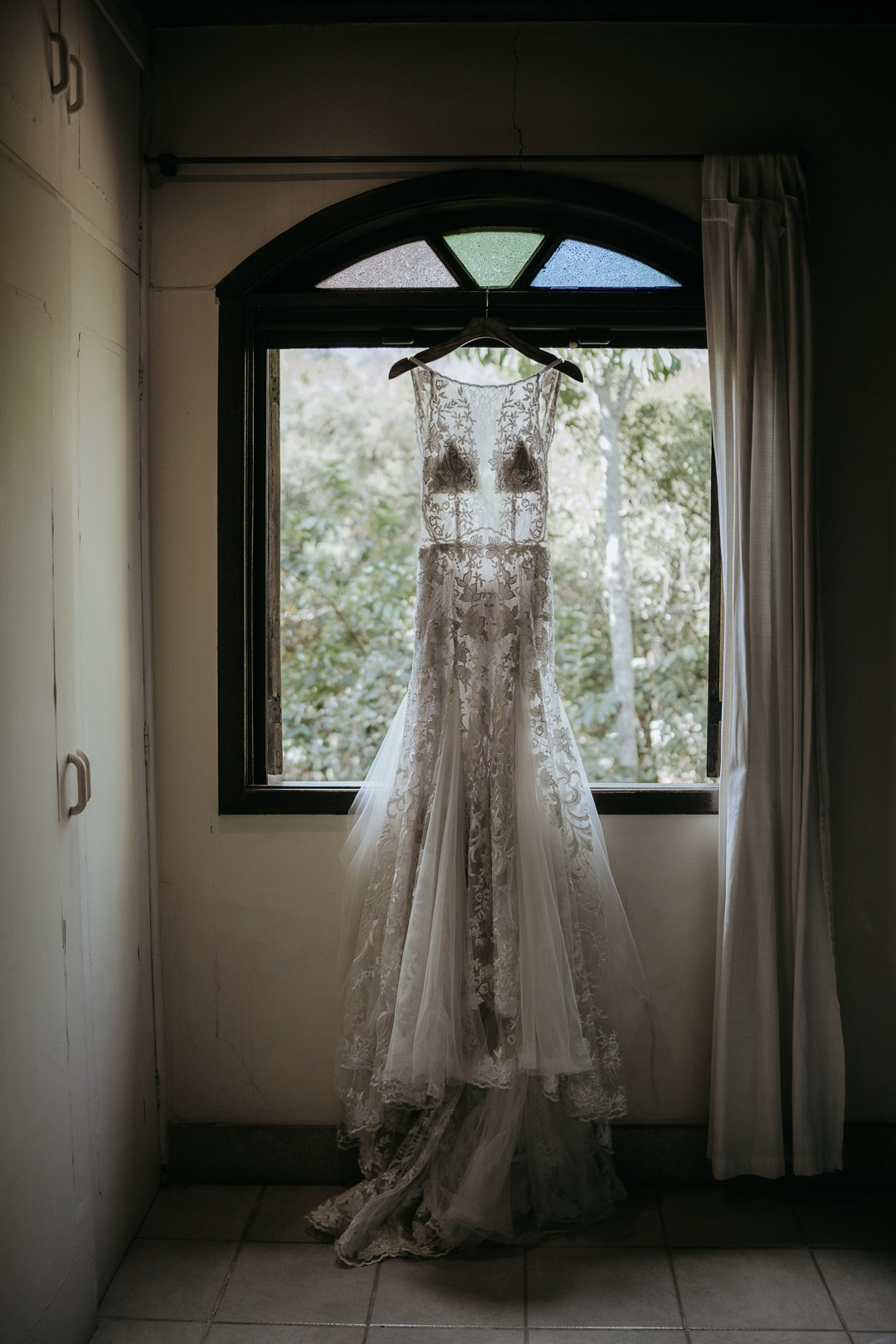 Vivian e Paulo. Edu e Josi Fotografia de Casamento em Belo Horizonte | Fotos Naturais