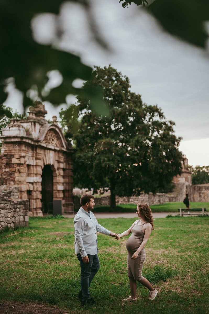 fotografisanje trudnica beograd, fotografisanje trudnoce novi sad, priprema za porodjaj, porodjaj beograd, porodjaj novi sad, nega u trudnoci,  psihofizicka priprema trudnica, decija soba, prve dane sa bebom, mama i beba