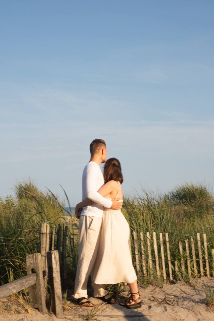 Beach pre wedding. Wedding Photographer & Videographer