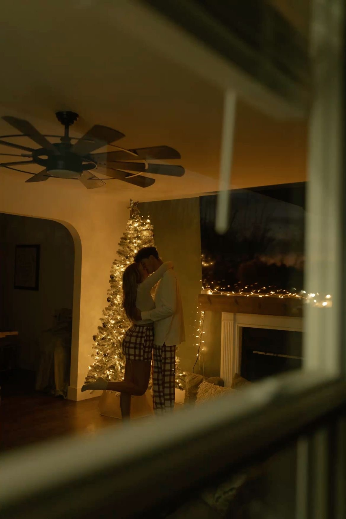 IDEEN FÜR KLEIDUNG FÜR EIN WEIHNACHTSFOTOSHOOTING. Фотограф Лейпциг