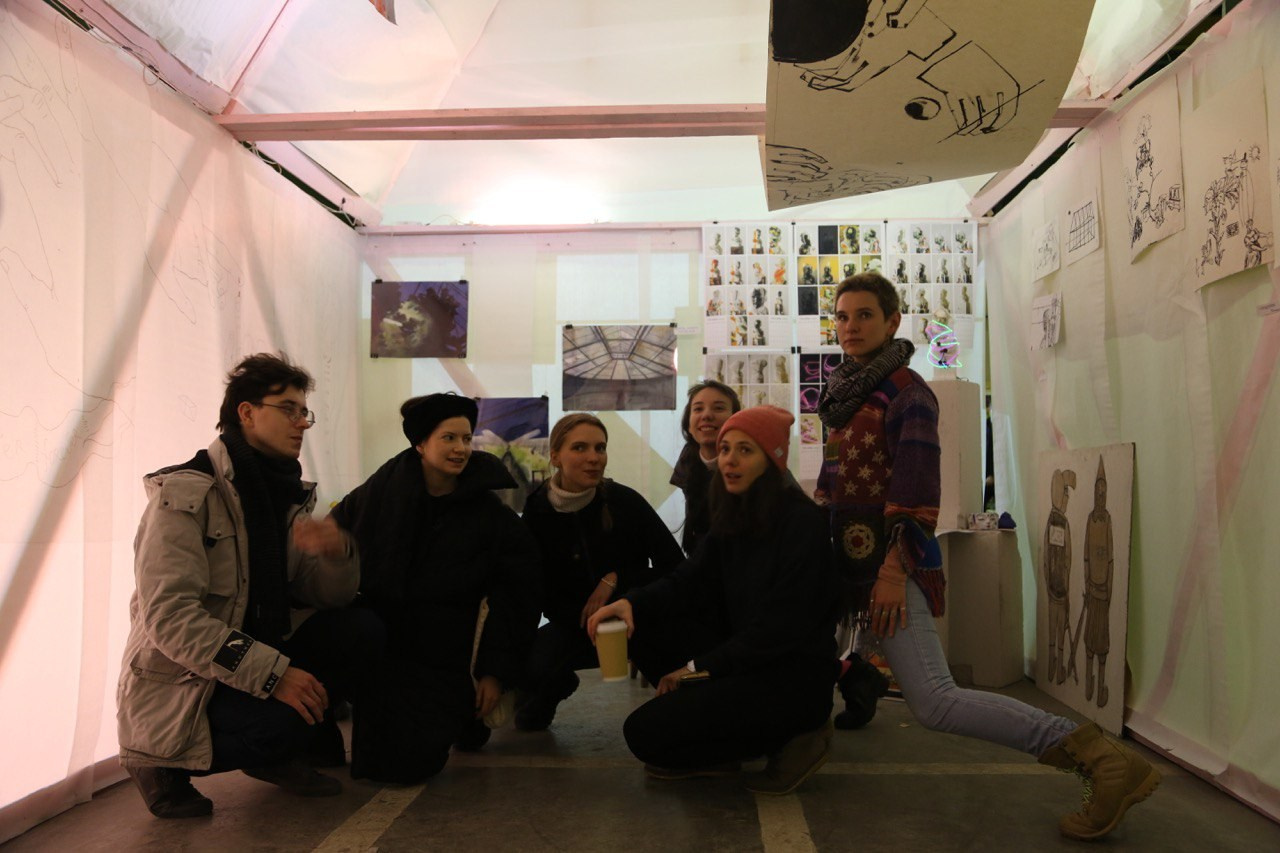 Санкт-Догвилльбург, 7-я независимая ярмарка. Алина Кугуш