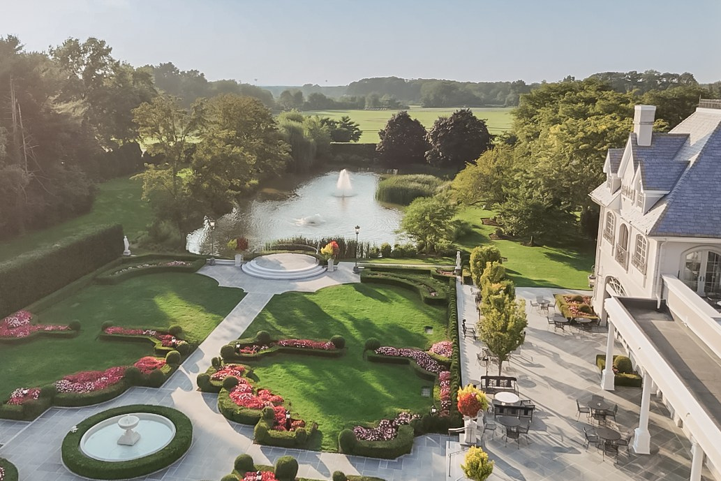 Park Chateau. Luxury Wedding Photography and Cinematography