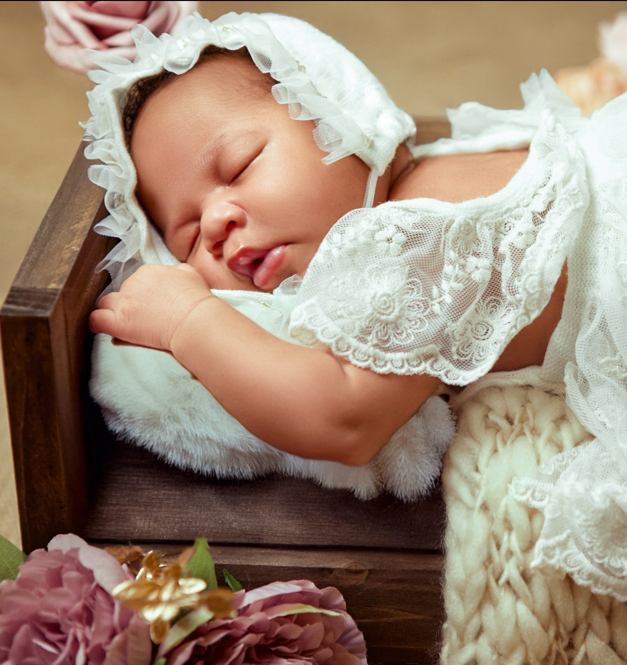 Newborn & Maternity. Main