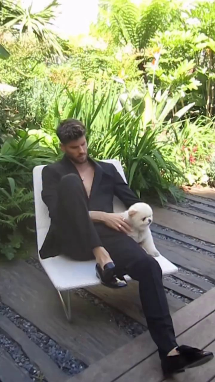 EDITORIALS. Julia Di |Fashion streetstyle photographer|videomaker in Milan & Paris