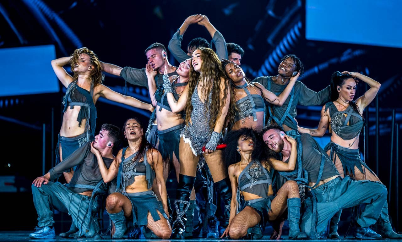 Lola Índigo Reveals the Behind-the-Scenes of Her Biggest Tour Yet in a New Documentary on RTVE | FOTKAI