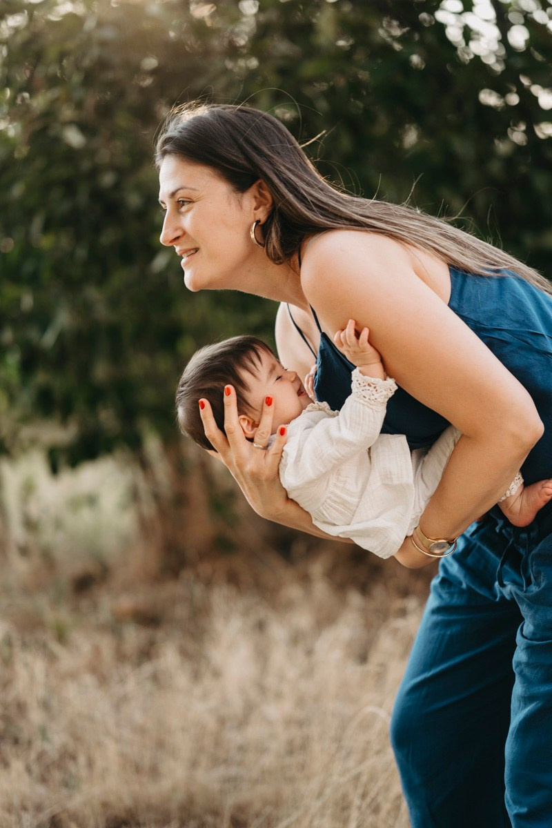 Jelena Milos Dunja i Mila / porodicno fotografisanje. Deciji i porodicni fotograf u Beogradu Oksana Skendzic