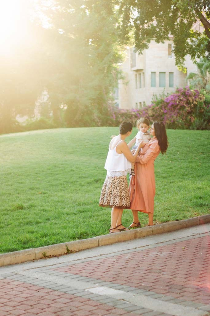 ME, SON AND GRANDMOTHER. PHOTOGRAPHER IN ISRAEL