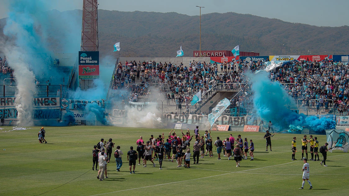 FOTOGRAFIA DEPORTIVA en Gimnasia de Jujuy vs Chacarita. Cuarta Pared