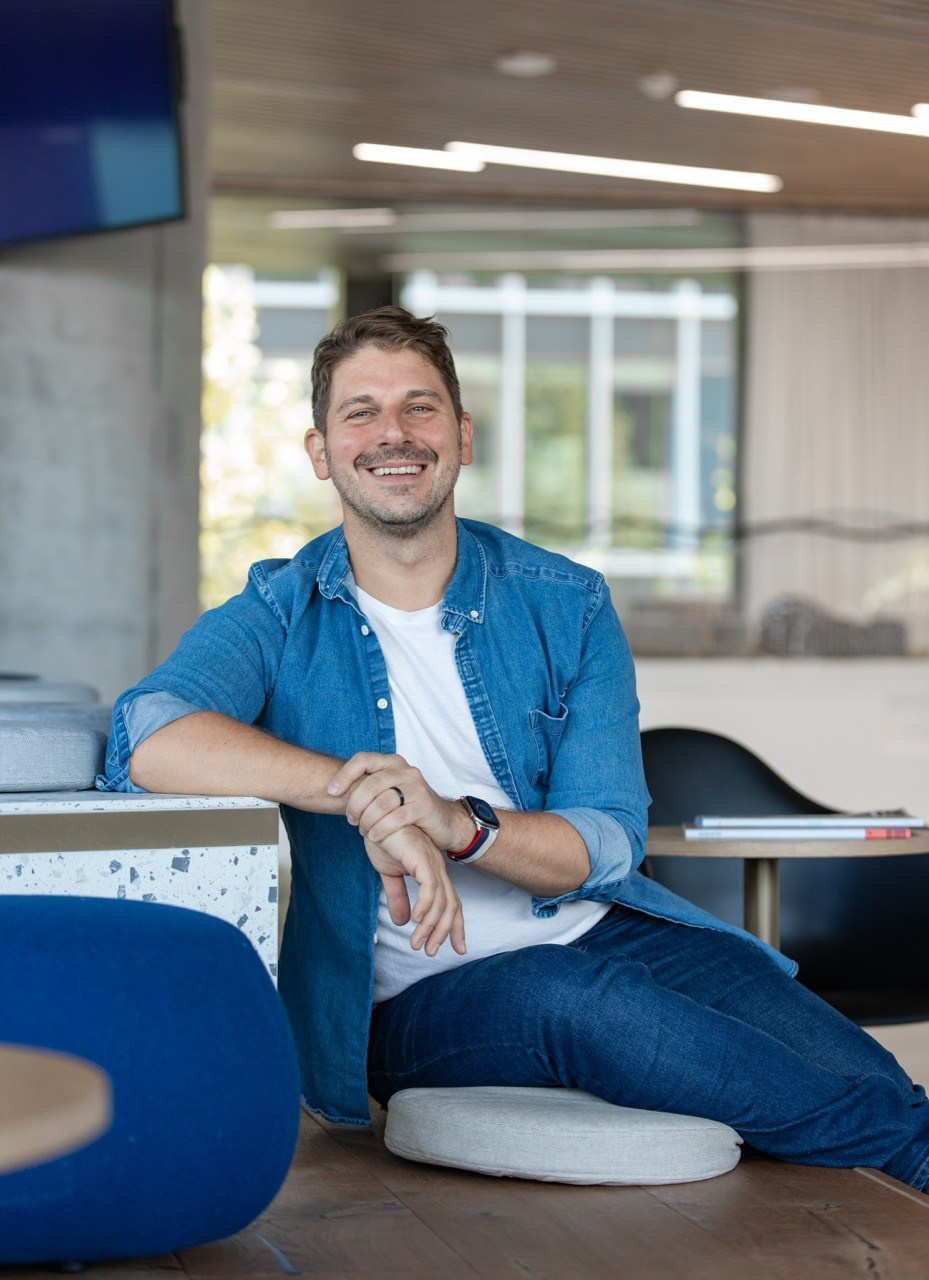 Mens portrait photography. Dana Lišková — Empatická fotografka | Introspektivní umělkyně | Neurodivergentní koučka| Zakladatelka Artepy.cz