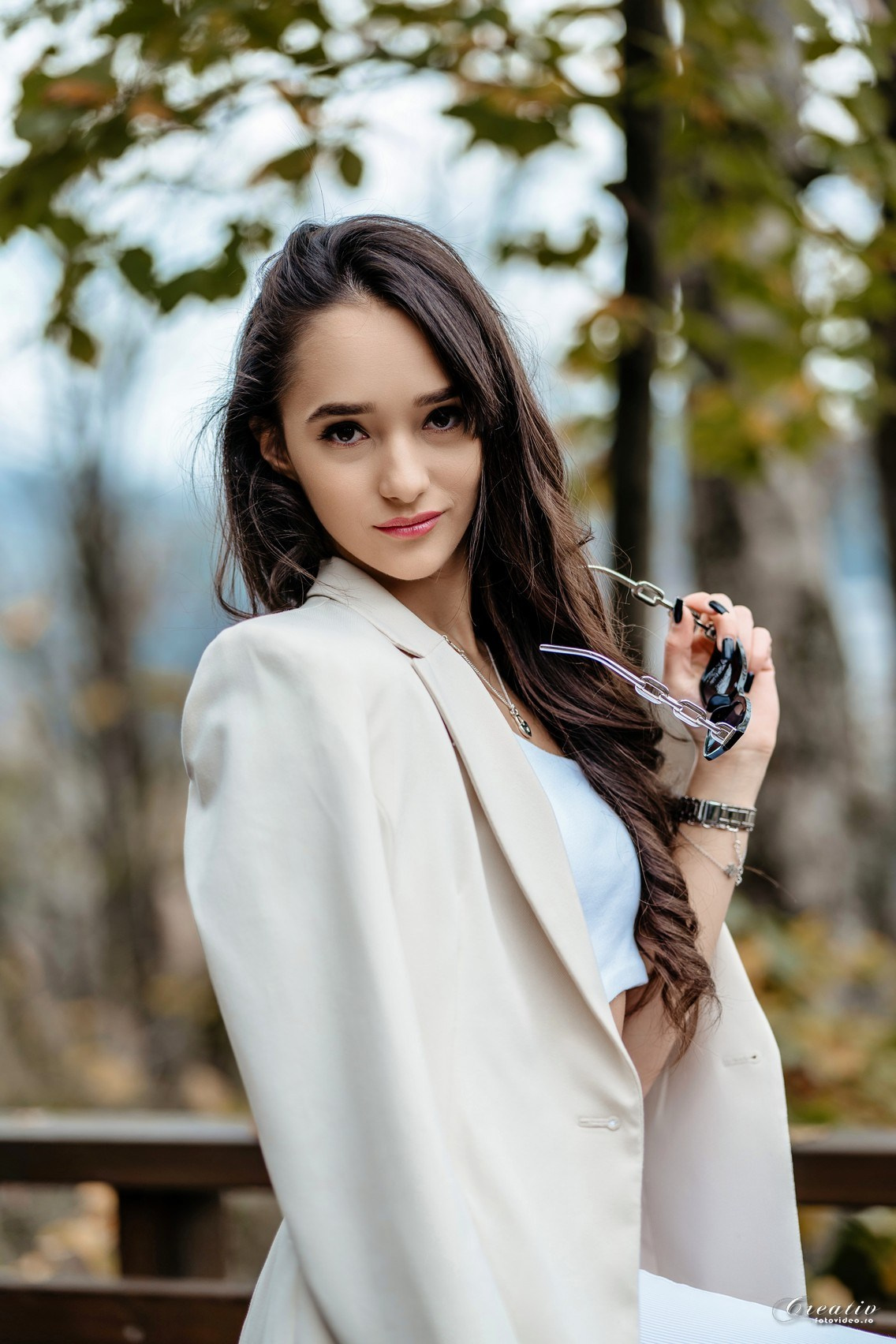 Oferta albume absolvenți 2026. Fotograf nuntă Bistrița | fotograf botez | Creativ Foto Video | Vasile Mizgan