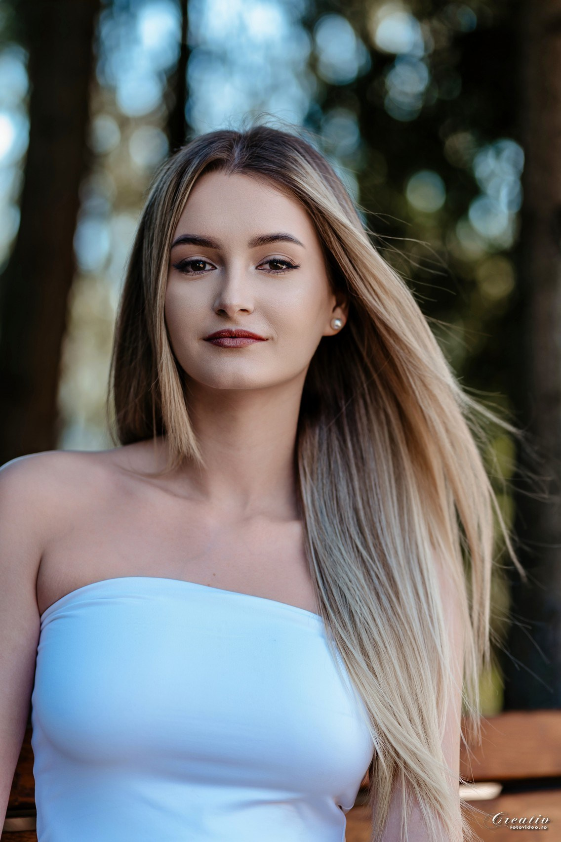 Oferta albume absolvenți 2026. Fotograf nuntă Bistrița | fotograf botez | Creativ Foto Video | Vasile Mizgan