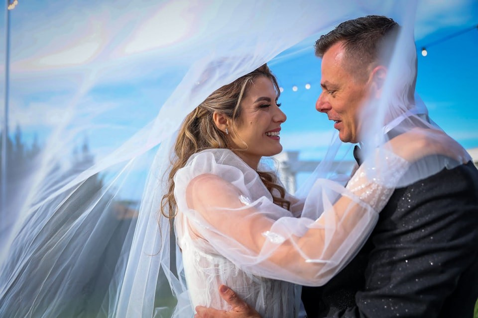 Catalina & Roger. Fotograf Nuntă Constanța - Moments by Gub