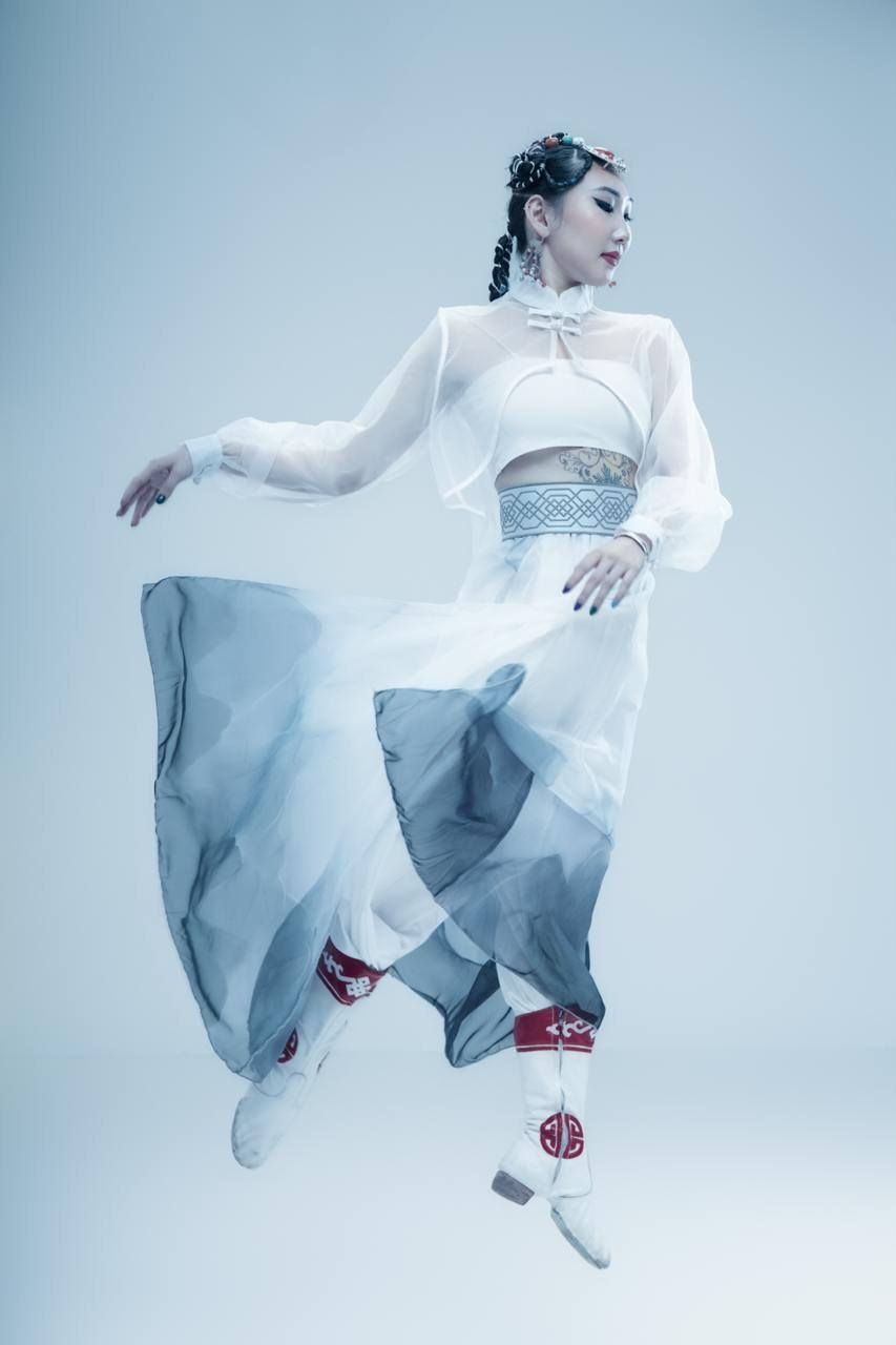 АРЮНА МУНКОЕВА. Фотостудия рекламной, коммерческой съемки в Улан-Удэ