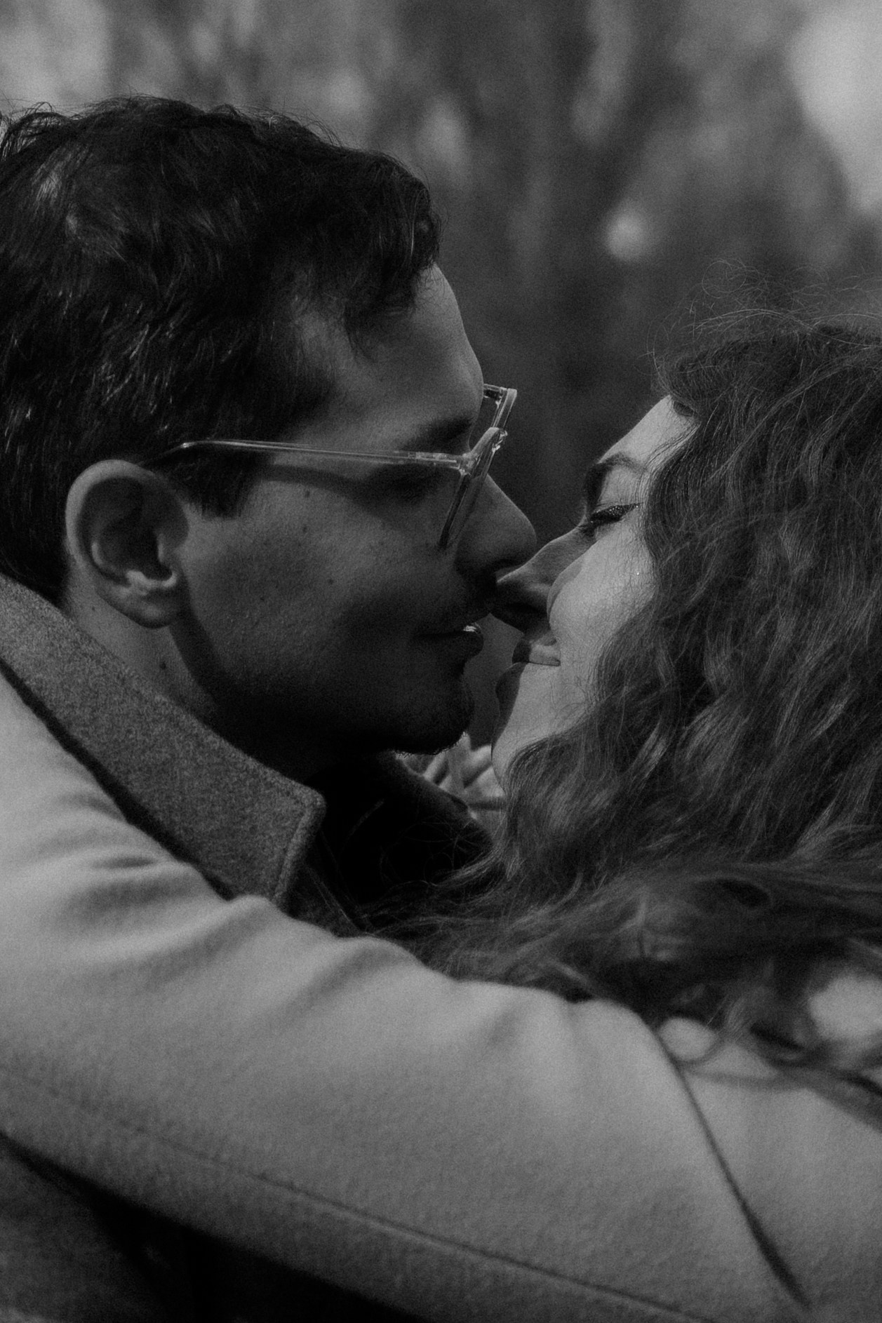 Love Story in Leipzig Park. Emotional&Cinematic Couple Photoshoot by Kristina Kozheltsova. Kristina Kozheltsova- Soulful Portrait&Lifestyle&Love Story Photographer in Leipzig, Germany