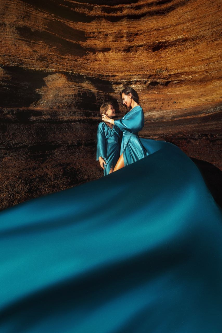 Blue dresses 40+10€. Professional photography in Tenerife Tania Bonnet