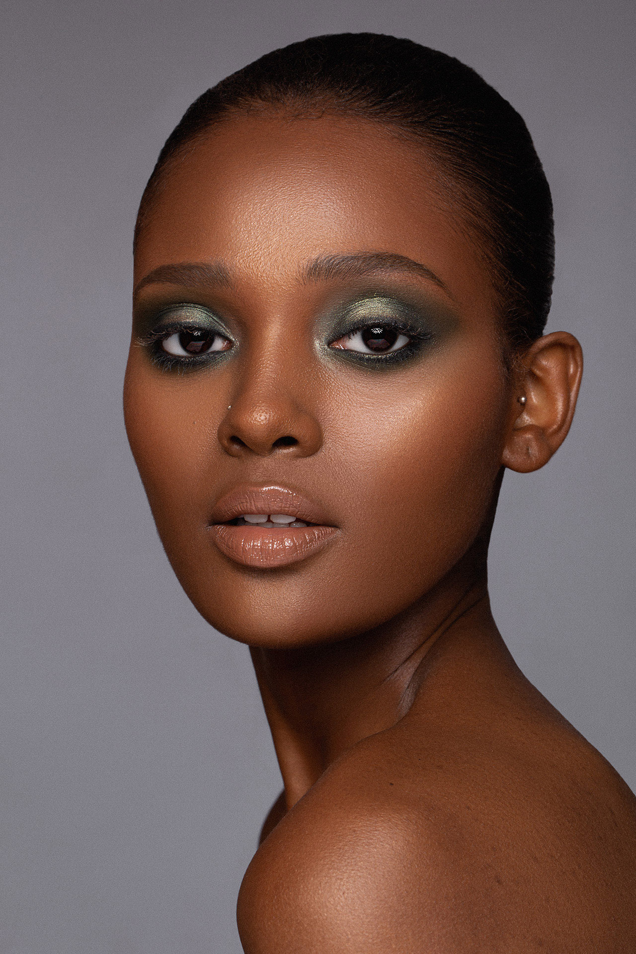 Beauty retouching portfolio. Maria Holman Retoucher